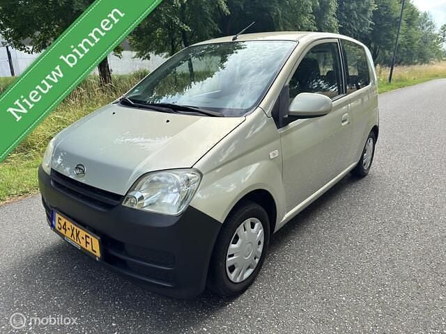 Beige Gebruikt 2007 Daihatsu Cuore Hatchback | € 2.699 (Eerlijke prijs) - Afbeelding 1/4