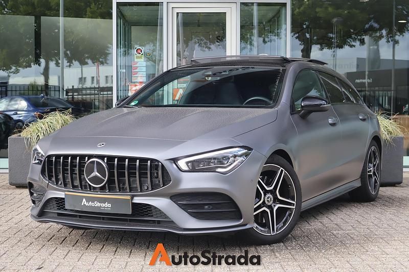 Grijs Gebruikt 2021 Mercedes CLA200 Shooting Brake AMG line Stationwagen | € 33.895 (Iets duurder) - Afbeelding 1/4