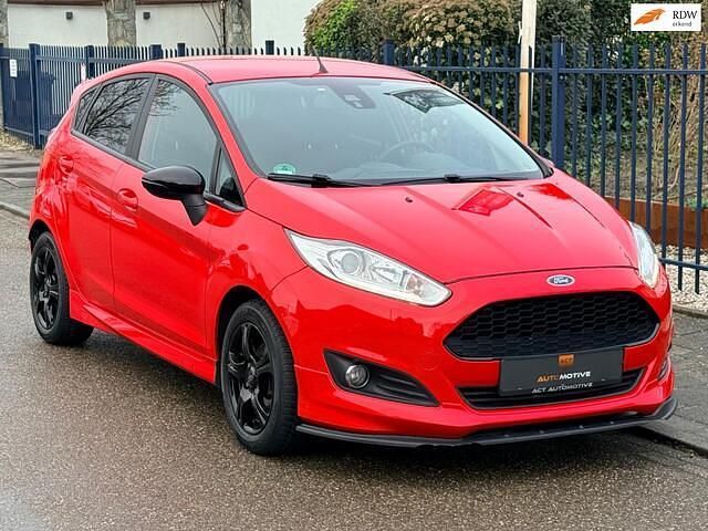 Rood Occasion 2013 Ford Fiesta ST-Line Hatchback | € 6.999 (Iets duurder) - Afbeelding 1/4