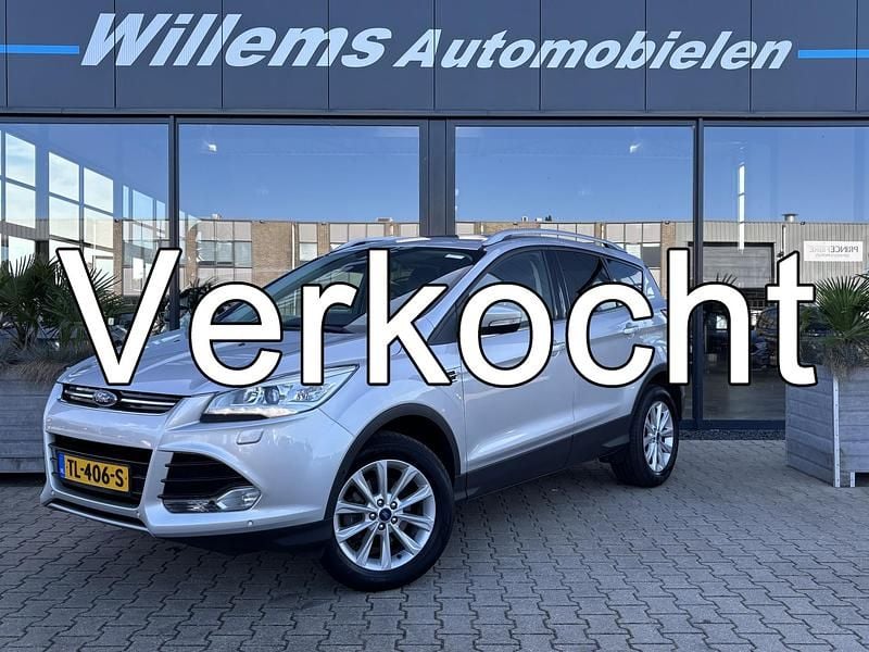Grijs Gebruikt 2016 Ford Kuga Titanium SUV | € 12.343 (Goede deal) - Afbeelding 1/4
