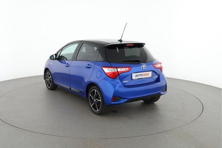 Occasion Toyota Yaris Hybrid Plus 2017 Blauw (metallic) Hatchback
