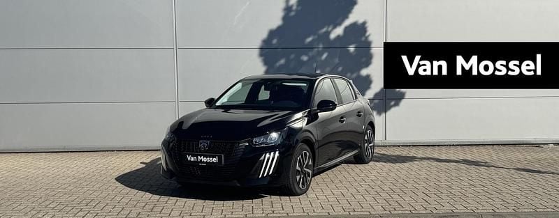 Zwart Gebruikt 2025 Peugeot 208 Style Hatchback | € 23.440 (Goede deal) - Afbeelding 1/4