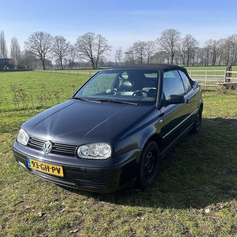 Occasion VW Golf Cabriolet Highline 116 PK (85 kW) 2000 Zwart Cabriolet