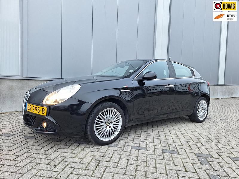 Occasion Alfa Romeo Giulietta Impression 120 PK (88 kW) 2012 Zwart Hatchback