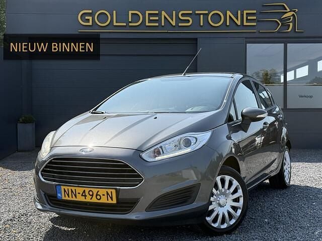 Grijs Gebruikt 2016 Ford Fiesta Titanium Hatchback | € 6.943 (Goede deal) - Afbeelding 1/4