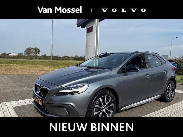 Grijs Gebruikt 2018 Volvo V40 CC Dynamic Stationwagen | € 18.940 (Eerlijke prijs) - Afbeelding 1/4