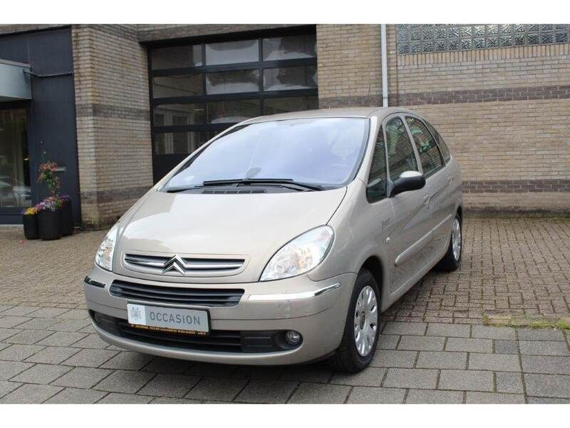 Beige Gebruikt 2006 Citroën Xsara MPV | € 3.450 - Afbeelding 1/4