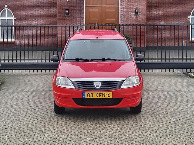 Occasion Dacia Logan MCV Ambiance 87 PK (63 kW) 2009 Rood MPV