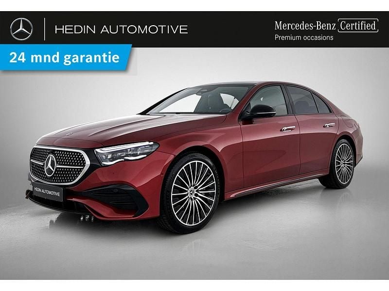 Rood Gebruikt 2024 Mercedes E300 AMG line Sedan | € 73.900 - Afbeelding 1/4
