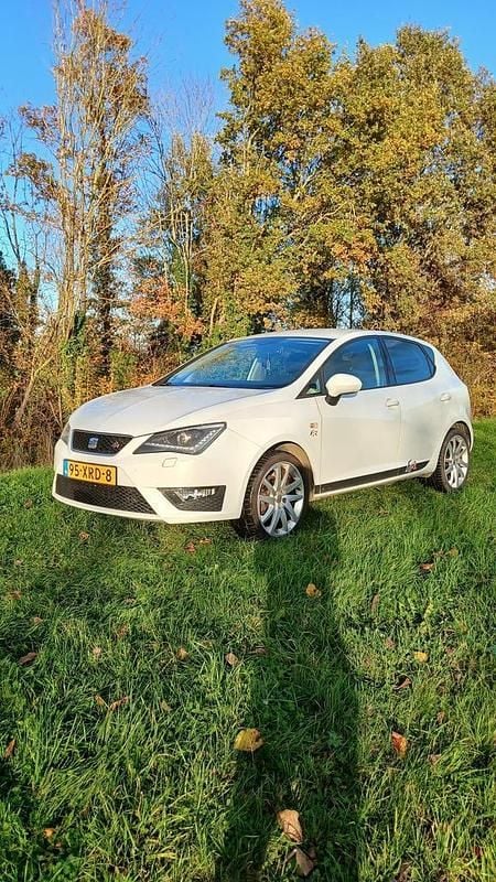 Gebruikt 2012 Seat Ibiza FR Sedan | € 5.900 (Eerlijke prijs) - Afbeelding 1/4