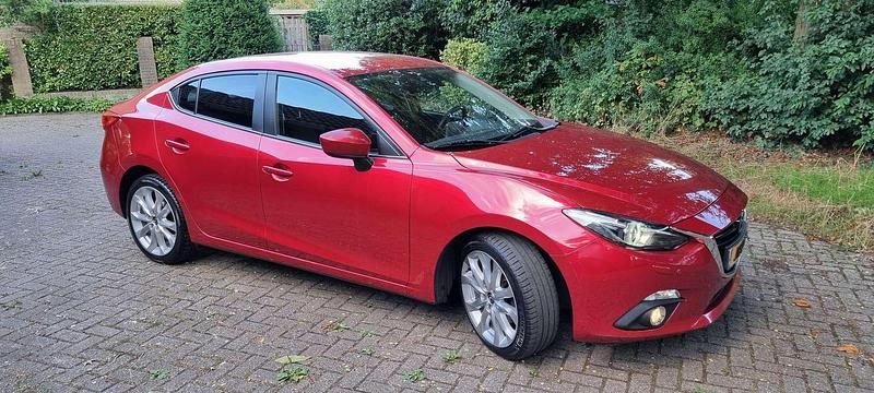 Occasion Mazda 3 120 PK (88 kW) 2015 Rood Sedan
