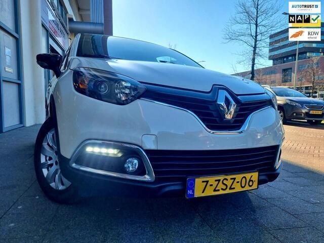 Bruin, metallic lak Gebruikt 2015 Renault Captur SUV | € 7.850 (Goede deal) - Afbeelding 1/4