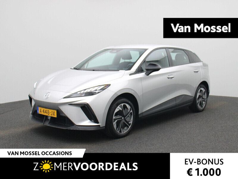 Grijs Gebruikt 2023 MG MG4 EV Hatchback | € 20.995 (Eerlijke prijs) - Afbeelding 1/3