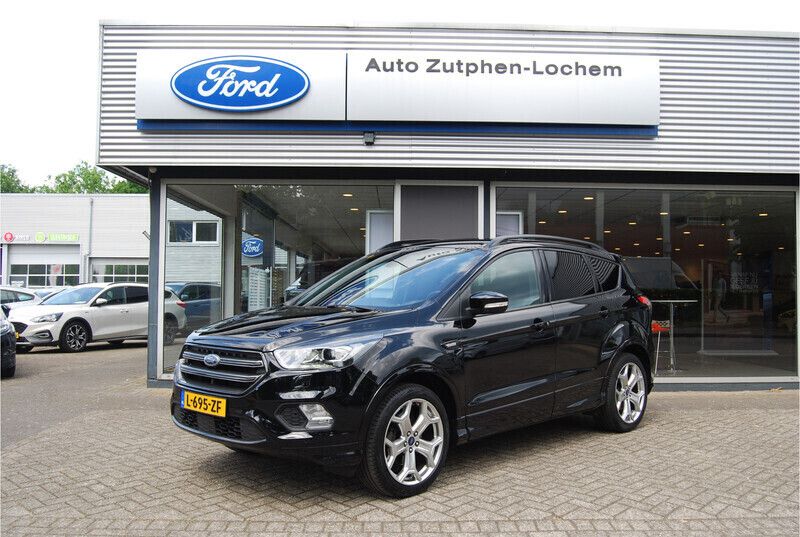 Zwart Gebruikt 2018 Ford Kuga ST-Line SUV | € 18.940 (Eerlijke prijs) - Afbeelding 1/4