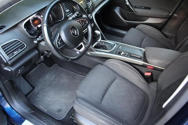 Occasion Renault Mégane GrandTour LIMITED 140 PK (102 kW) 2020 Blauw Stationwagen