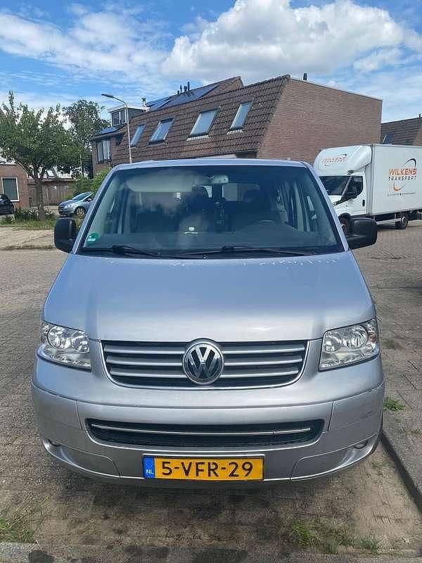 Grijs Gebruikt 2010 VW T5 Van | € 5.500 - Afbeelding 1/4