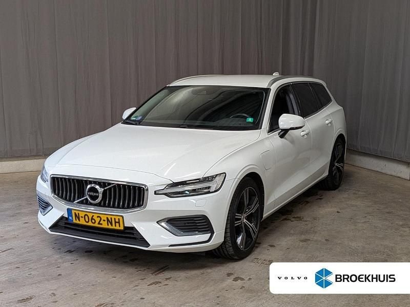 Wit Occasion 2021 Volvo V60 Inscription Stationwagen | € 28.500 (Eerlijke prijs) - Afbeelding 1/1
