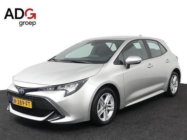Grijs Gebruikt 2022 Toyota Corolla Active Hatchback | € 20.450 (Eerlijke prijs) - Afbeelding 1/4