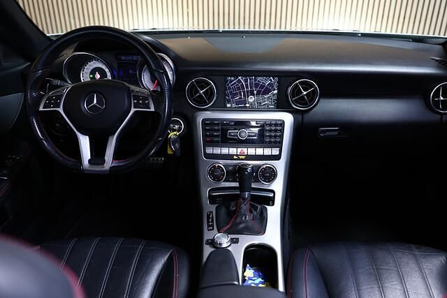 Occasion Mercedes SLK250 AMG 204 PK (150 kW) 2011 Zilver (metallic) Cabriolet