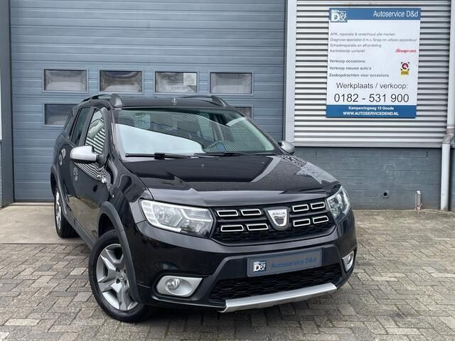 Zwart Gebruikt 2018 Dacia Logan MCV Stepway MPV | € 11.499 (Eerlijke prijs) - Afbeelding 1/4