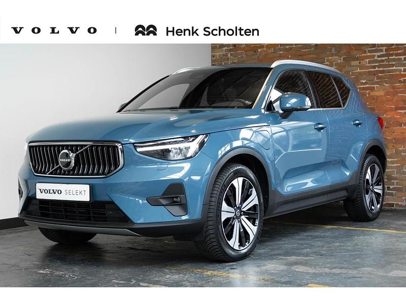 Blauw Occasion 2022 Volvo XC40 Inscription SUV | € 39.950 (Duur) - Afbeelding 1/4