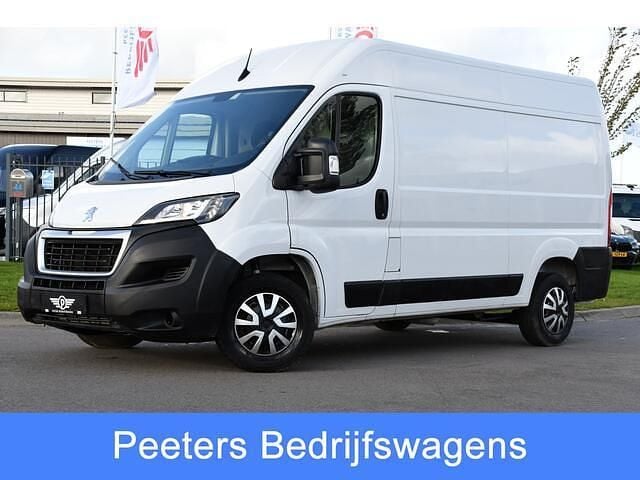 Wit Gebruikt 2022 Peugeot Boxer Premium Van | € 16.995 (Goede deal) - Afbeelding 1/4