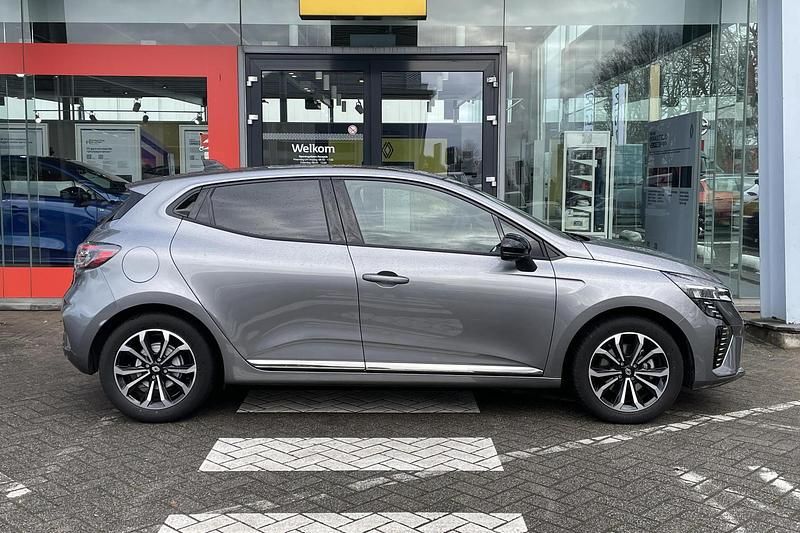 Occasion Renault Clio V Techno 143 PK (105 kW) 2025 Grijs Hatchback