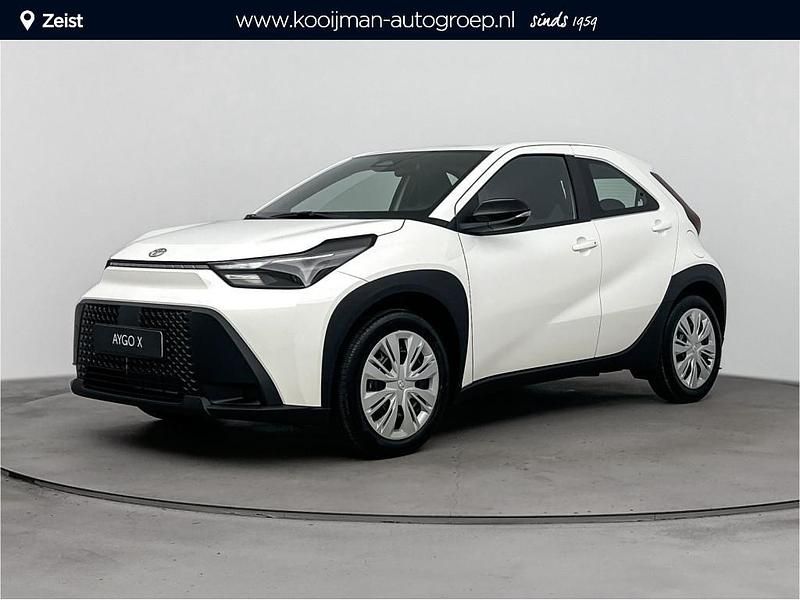 Wit Nieuw 2026 Toyota Aygo X Play SUV | € 22.999 (Goede deal) - Afbeelding 1/4