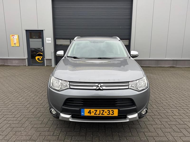 Occasion Mitsubishi Outlander P-HEV Edition 121 PK (88 kW) 2015 Grijs SUV