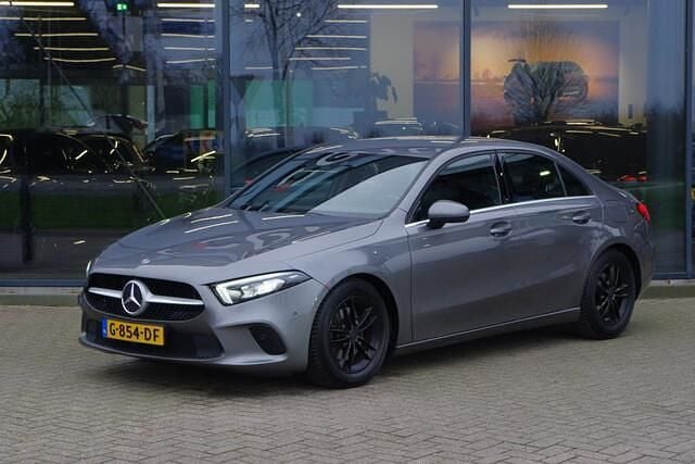Occasion Mercedes A200 Business 165 PK (121 kW) 2019 Grijs Sedan