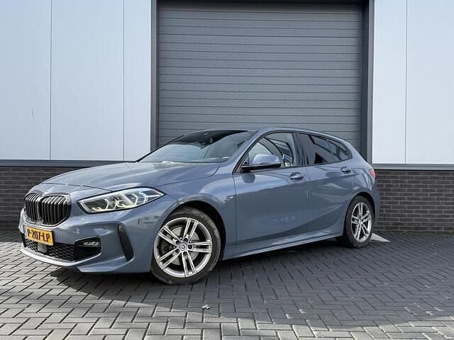 Occasion BMW 118 M Sport 136 PK (100 kW) 2022 Grijs Hatchback