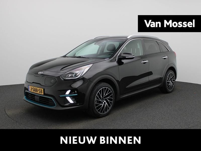 Zwart Gebruikt 2020 Kia e-Niro SUV | € 19.500 (Goede deal) - Afbeelding 1/4