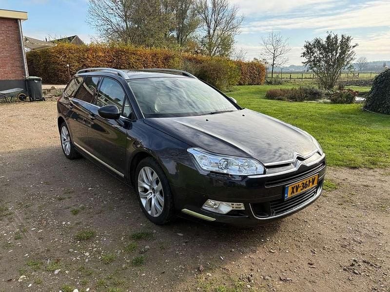 Zwart Gebruikt 2016 Citroën C5 Exclusive Stationwagen | € 9.950 - Afbeelding 1/4