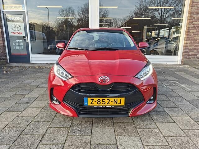 Occasion Toyota Yaris Edition 92 PK (67 kW) 2024 Rood Hatchback