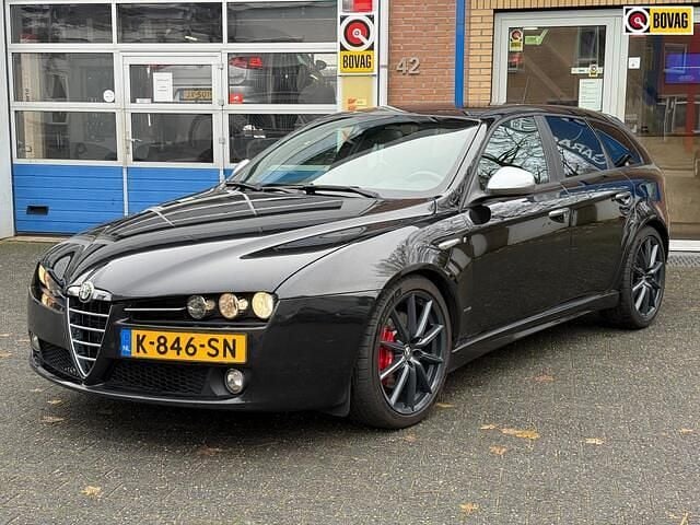 Zwart Gebruikt 2010 Alfa Romeo 159 Ti Stationwagen | € 8.950 (Iets duurder) - Afbeelding 1/4