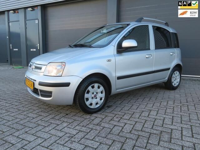 Grijs Gebruikt 2011 Fiat Panda Hatchback | € 3.350 (Iets duurder) - Afbeelding 1/4