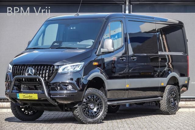 Zwart Nieuw 2024 Mercedes Sprinter Van | € 69.950 - Afbeelding 1/4