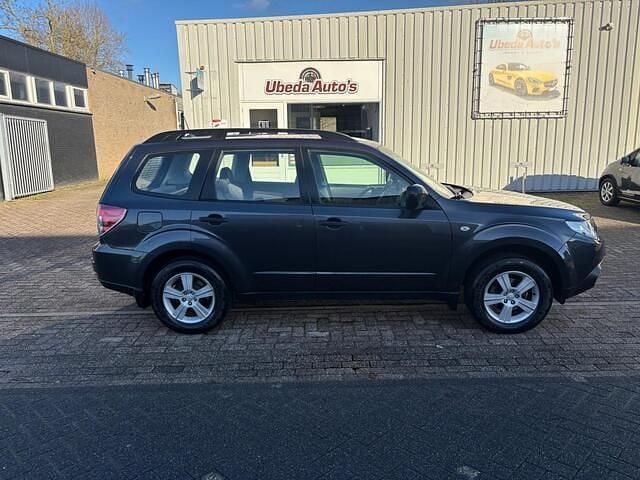 Grijs Occasion 2010 Subaru Forester Comfort SUV | € 4.999 (Goede deal) - Afbeelding 1/4