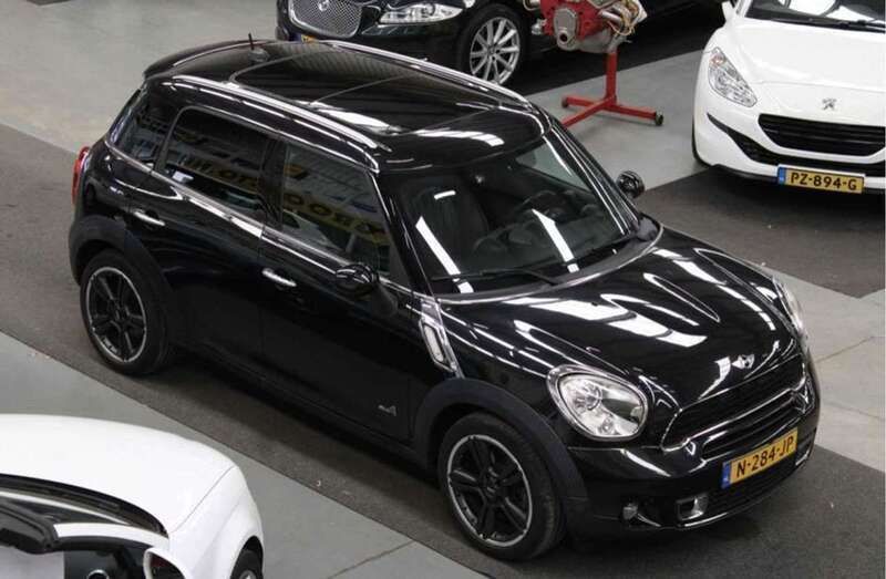Zwart Gebruikt 2010 Mini Cooper Chili Hatchback | € 9.000 (Iets duurder) - Afbeelding 1/4