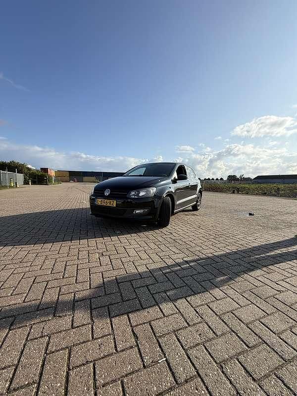 Gebruikt 2012 VW Polo Trendline Sedan | € 6.000 (Eerlijke prijs) - Afbeelding 1/4