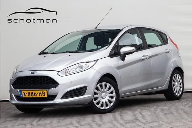 Grijs Gebruikt 2017 Ford Fiesta Style Hatchback | € 6.750 (Super prijs) - Afbeelding 1/4