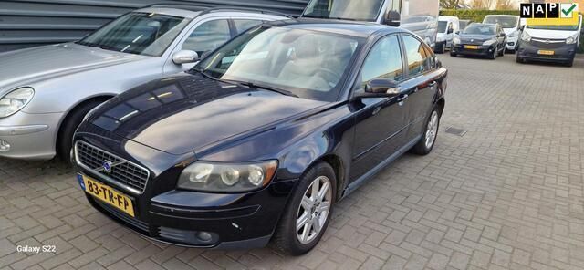 Zwart Gebruikt 2007 Volvo S40 Sedan | € 500 (Super prijs) - Afbeelding 1/4