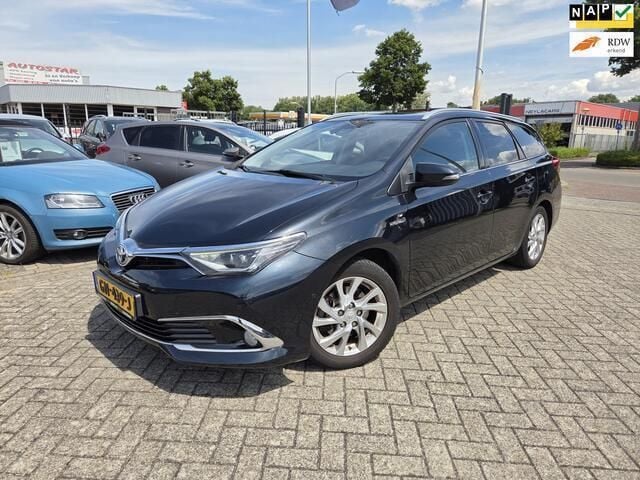 Grijs Gebruikt 2015 Toyota Auris Touring Sports Stationwagen | € 11.950 (Eerlijke prijs) - Afbeelding 1/4