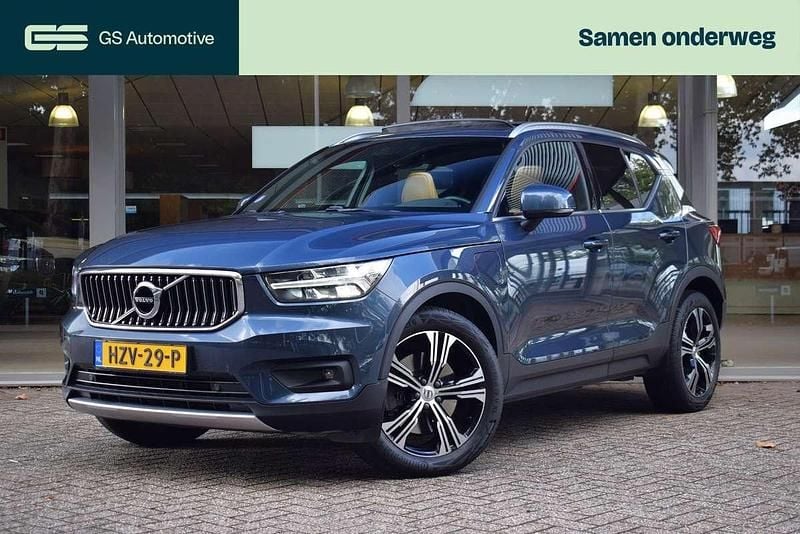 Blauw Gebruikt 2020 Volvo XC40 Inscription SUV | € 28.910 (Eerlijke prijs) - Afbeelding 1/4