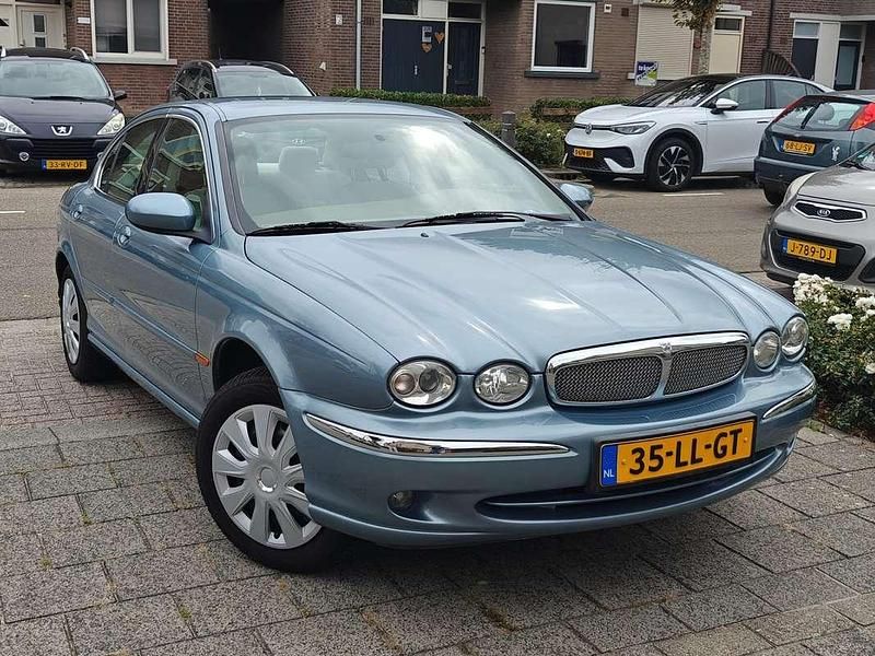 Blauw Gebruikt 2003 Jaguar X-type Sedan | € 3.950 - Afbeelding 1/4