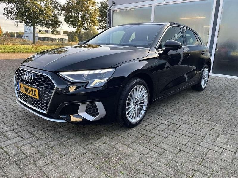 Occasion Audi A3 Sportback e-tron Advanced 2021 Zwart Hatchback