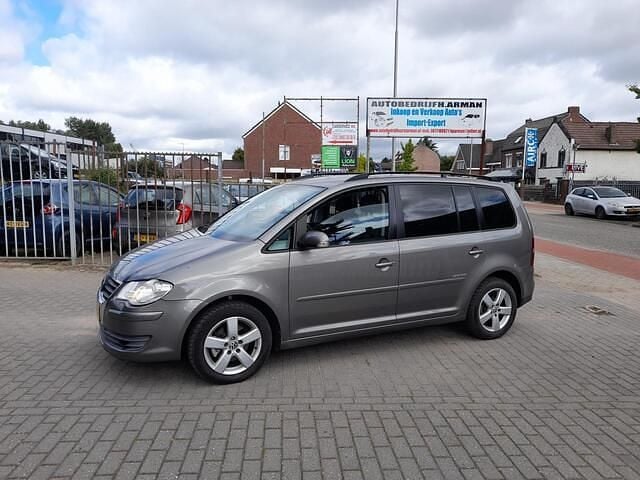 Grijs Gebruikt 2009 VW Touran Comfortline MPV | € 5.295 (Duur) - Afbeelding 1/4