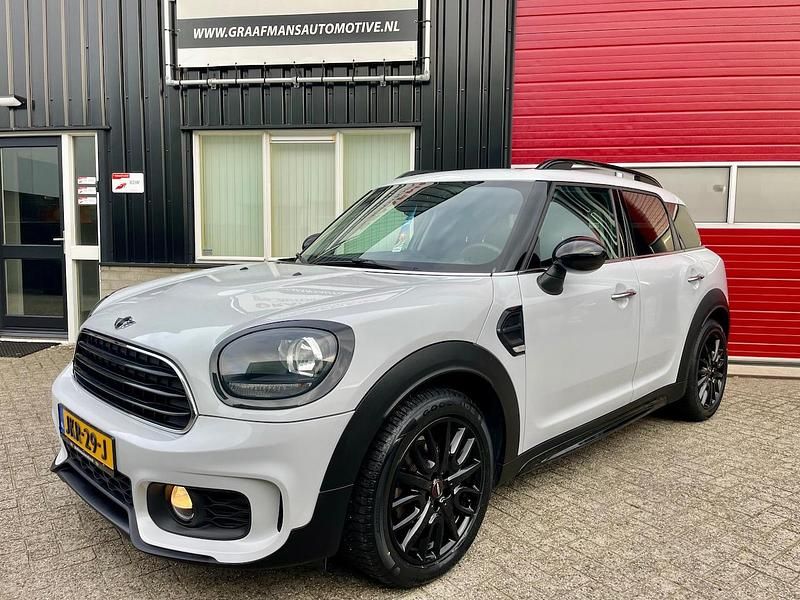 Wit (metallic) Occasion 2018 Mini John Cooper Works Countryman Chili SUV | € 17.499 - Afbeelding 1/4
