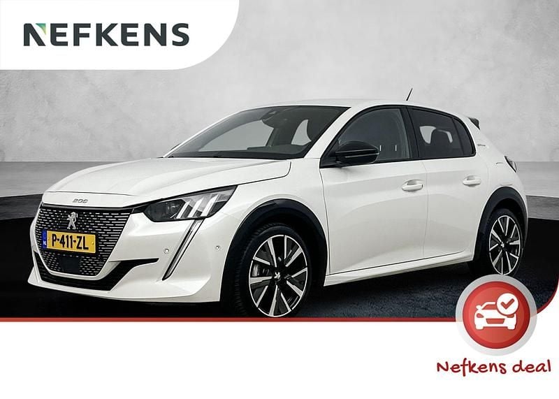 Wit Gebruikt 2021 Peugeot 208 GT-line Hatchback | € 20.425 (Eerlijke prijs) - Afbeelding 1/4