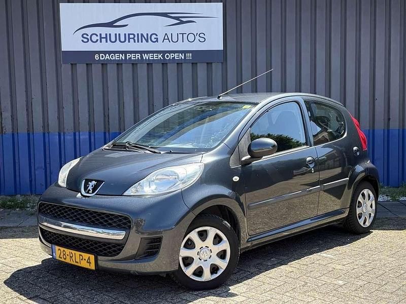 Grijs Gebruikt 2011 Peugeot 107 Hatchback | € 1.999 (Eerlijke prijs) - Afbeelding 1/4